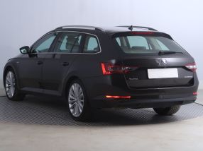 Škoda Superb - 2017
