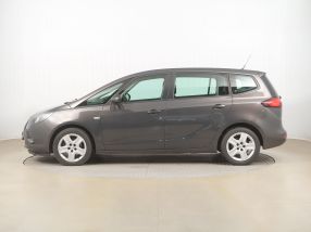 Opel Zafira - 2016