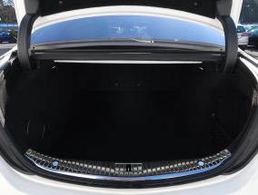 Mercedes-Benz S - 2020