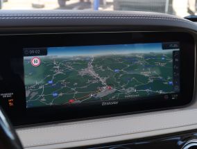 Mercedes-Benz S - 2020