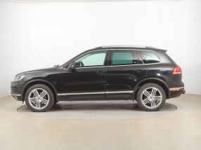 Volkswagen Touareg - 2015
