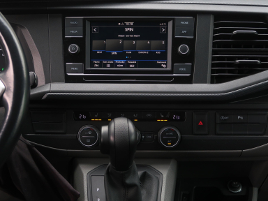 Volkswagen Caravelle - 2021