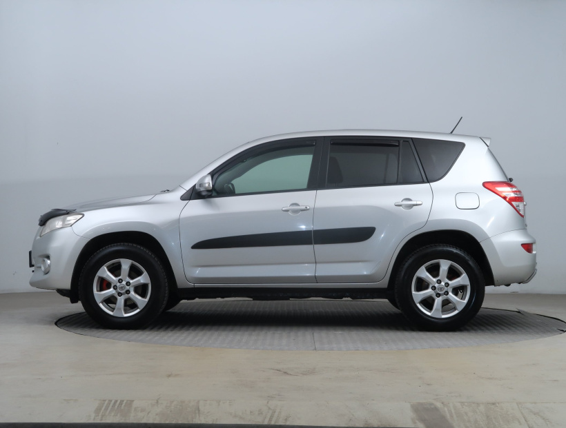 Toyota RAV 4, 2011
