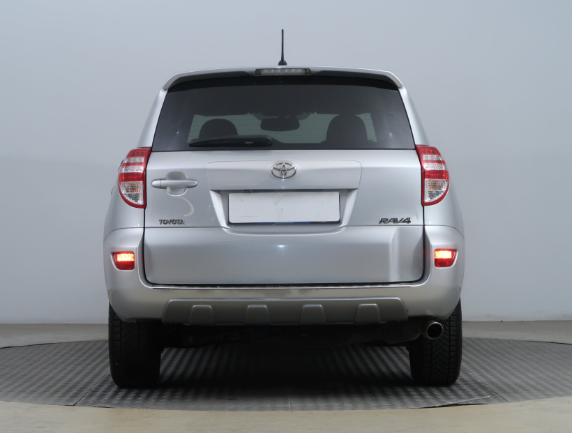 Toyota RAV 4, 2011
