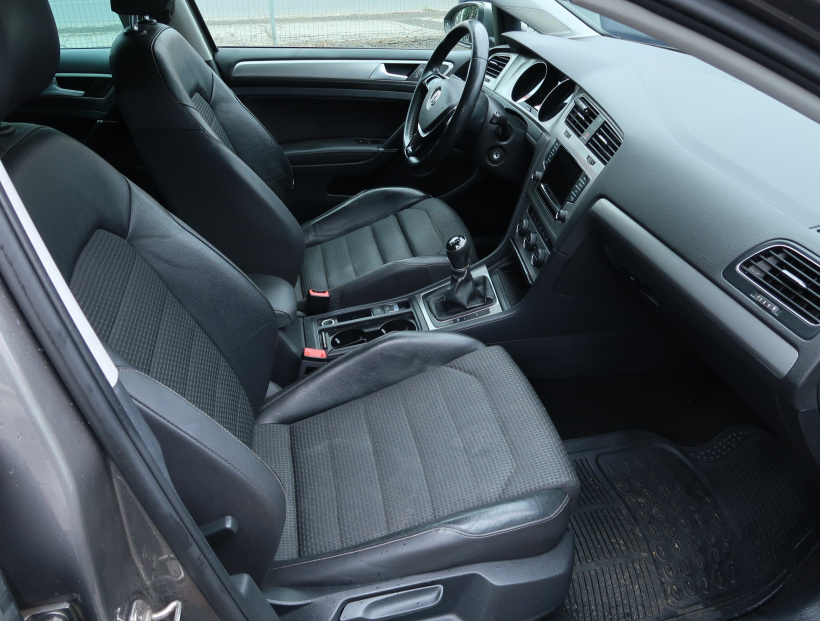 Volkswagen Golf, 2014