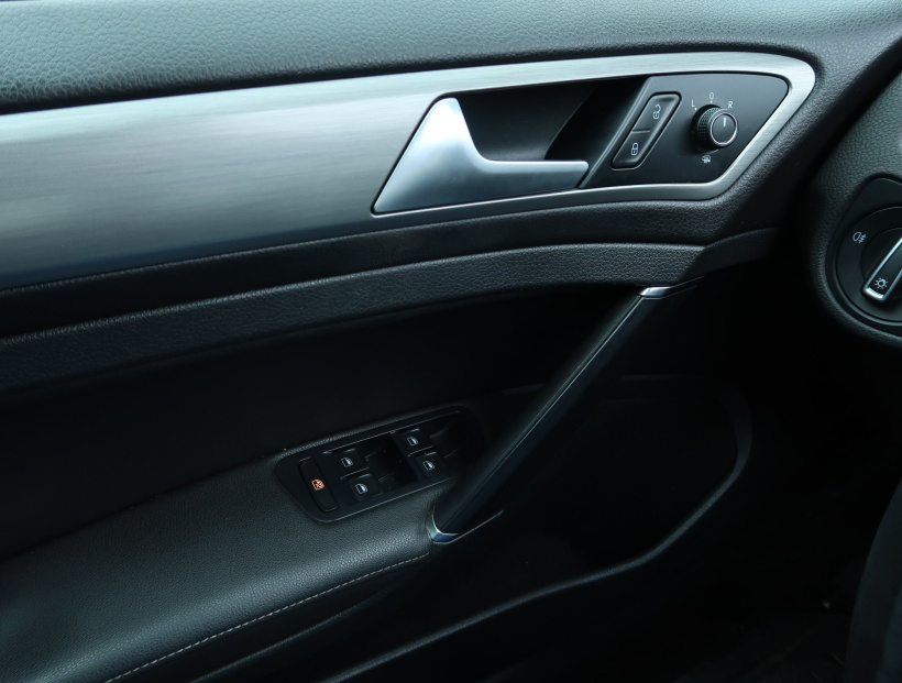 Volkswagen Golf, 2014