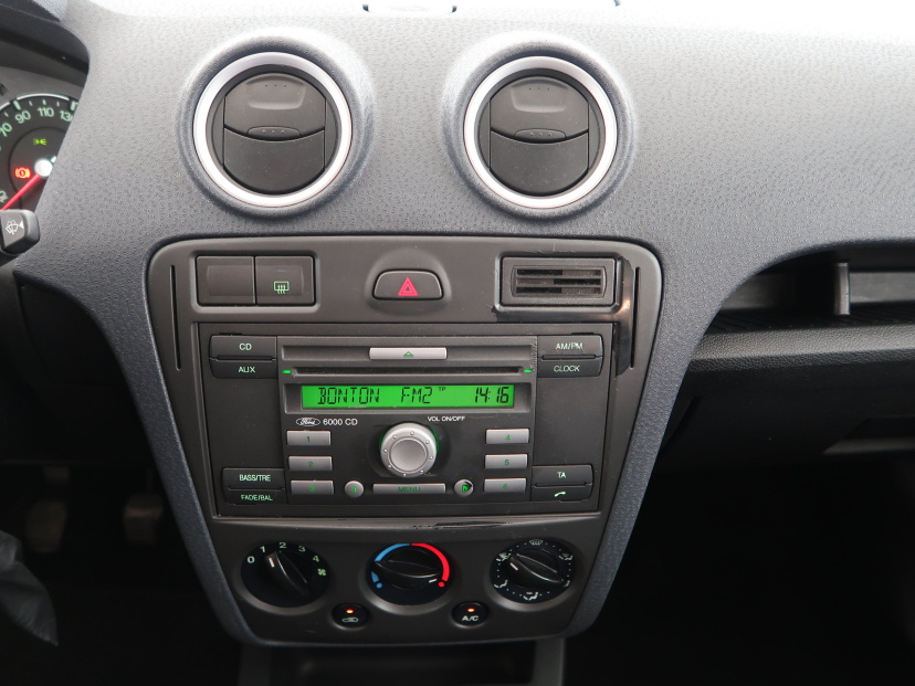 Ford Fusion, 2010