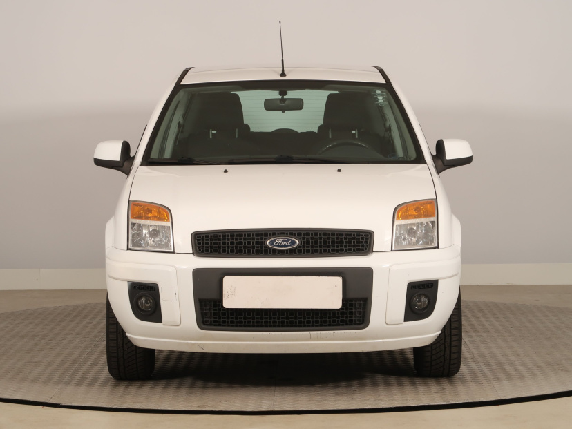 Ford Fusion, 2010