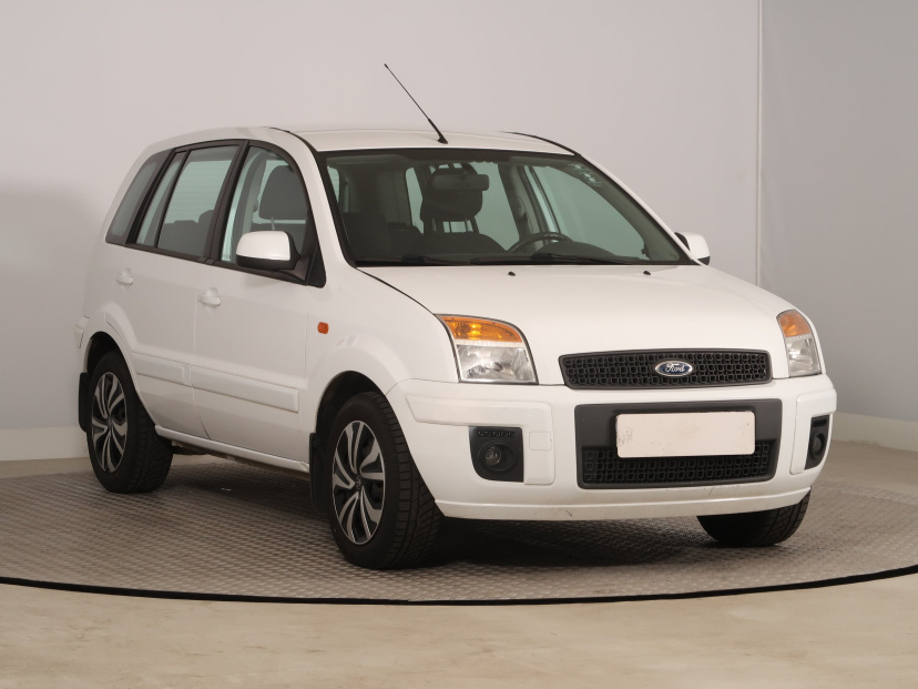 Ford Fusion, 2010