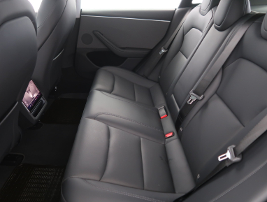 Tesla Model 3 - 2023