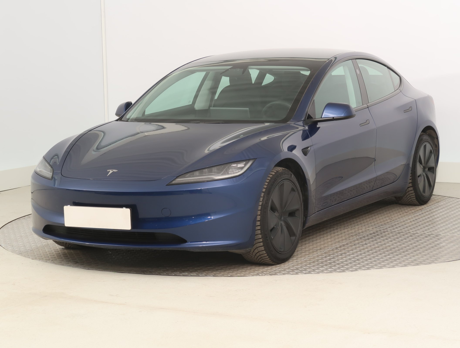 Tesla Model 3 - 2023