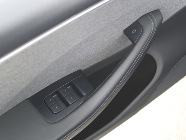 Tesla Model 3 - 2023