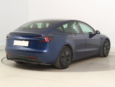 Tesla Model 3 - 2023