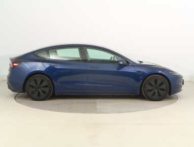 Tesla Model 3 - 2023