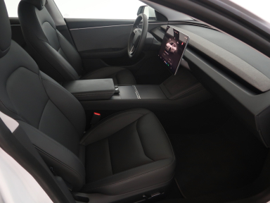 Tesla Model 3 - 2024