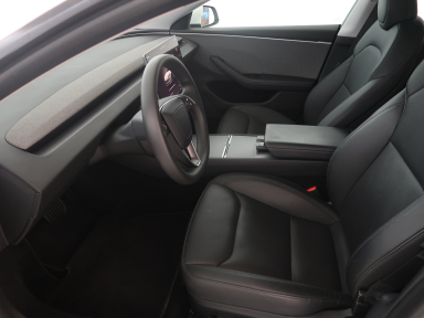 Tesla Model 3 - 2024
