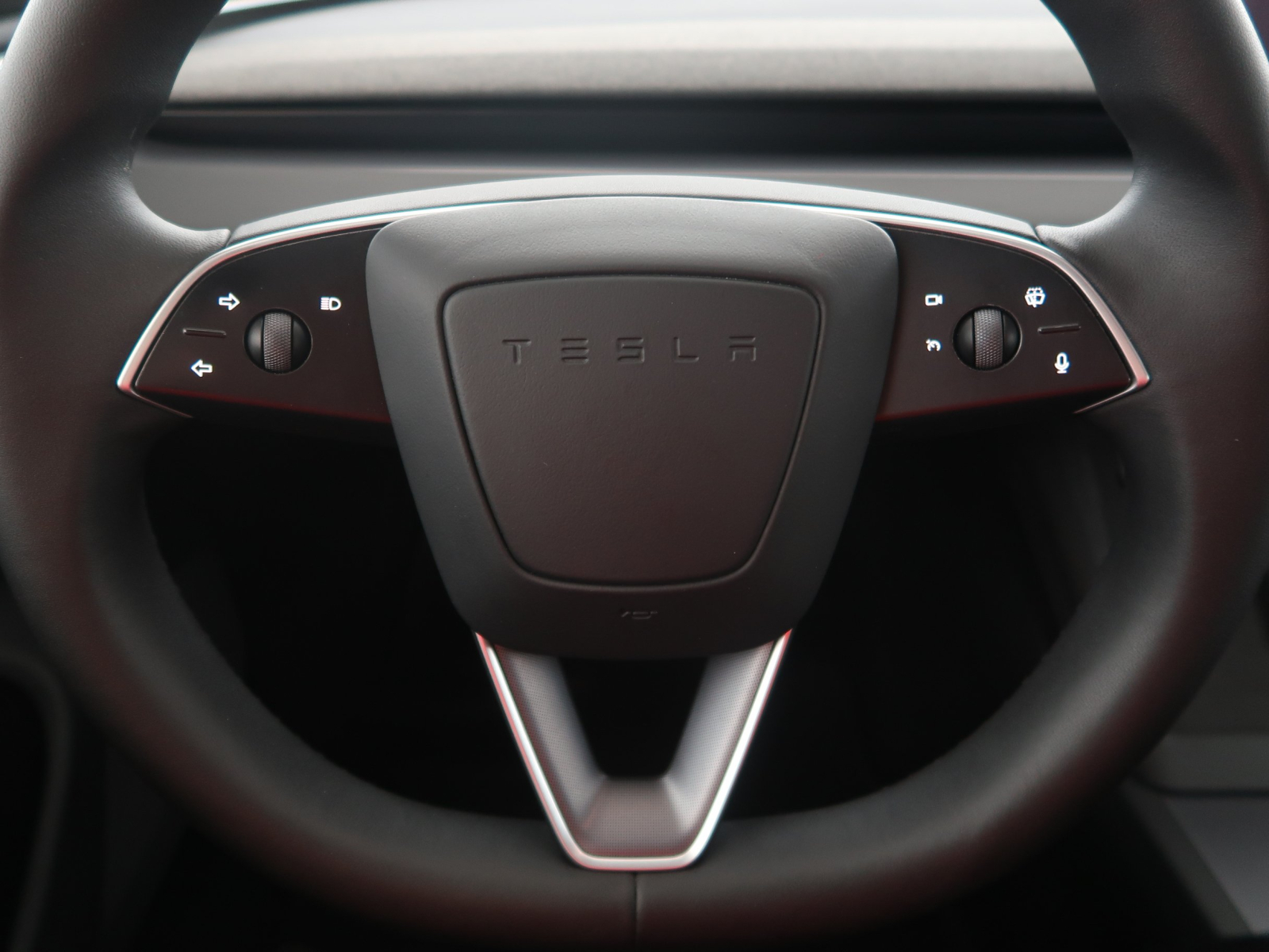 Tesla Model 3 - 2024