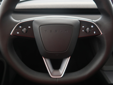 Tesla Model 3 - 2024