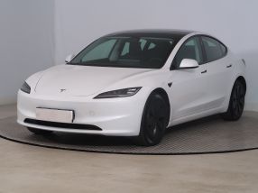 Tesla Model 3 - 2024