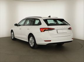 Skoda Octavia - 2023