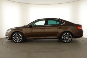 Škoda Superb - 2022