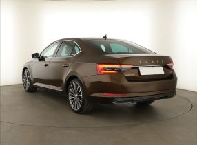 Škoda Superb - 2022