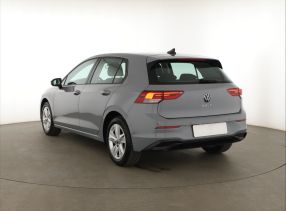 Volkswagen Golf - 2021