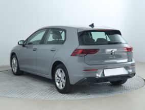 Volkswagen Golf - 2021