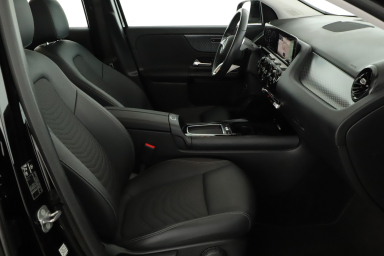 Mercedes-Benz GLA - 2024