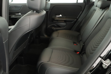 Mercedes-Benz GLA - 2024