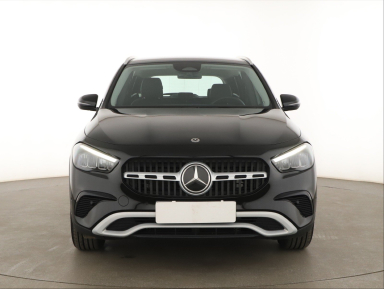 Mercedes-Benz GLA - 2024