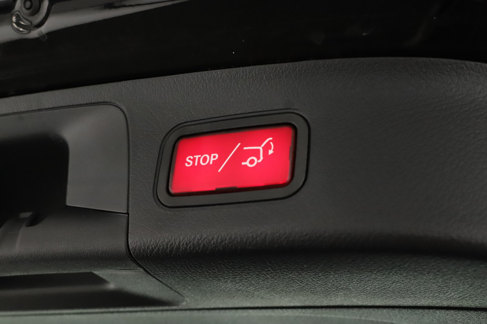 Mercedes-Benz GLA - 2024