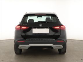 Mercedes-Benz GLA - 2024