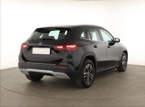 Mercedes-Benz GLA - 2024