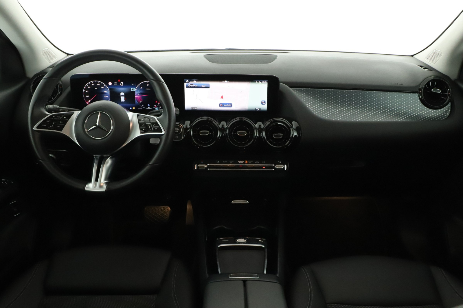 Mercedes-Benz GLA - 2024