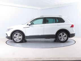 Volkswagen Tiguan - 2022