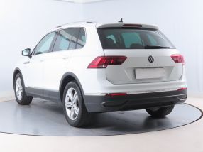 Volkswagen Tiguan - 2022