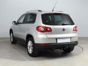 Volkswagen Tiguan - 2010
