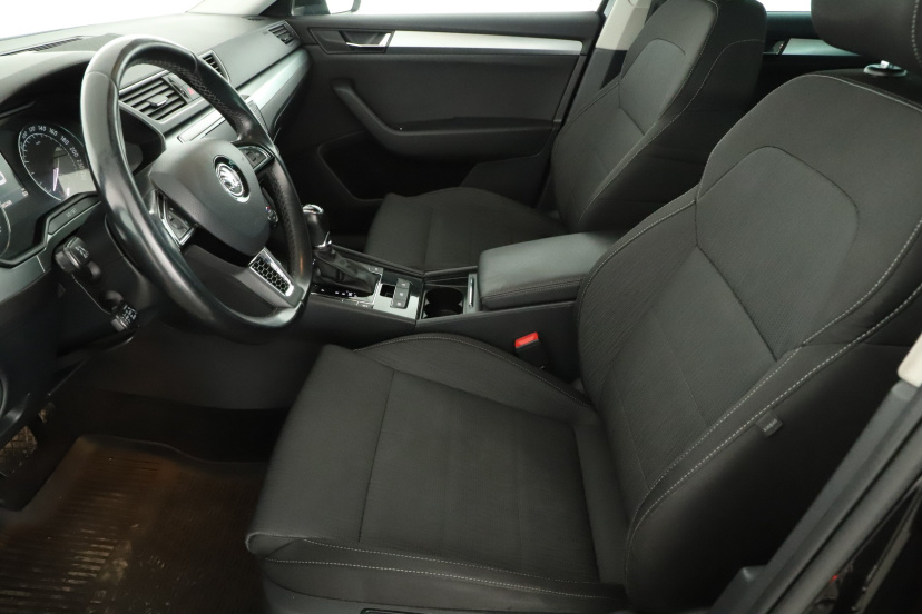 Škoda Superb, 2016