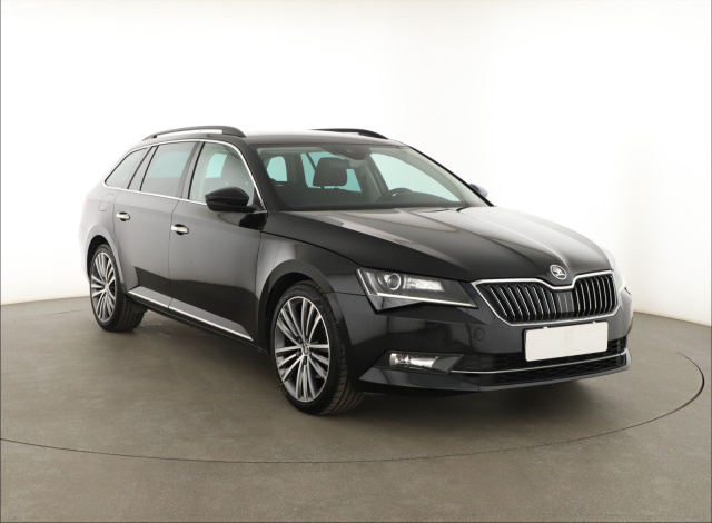 Škoda Superb 2016