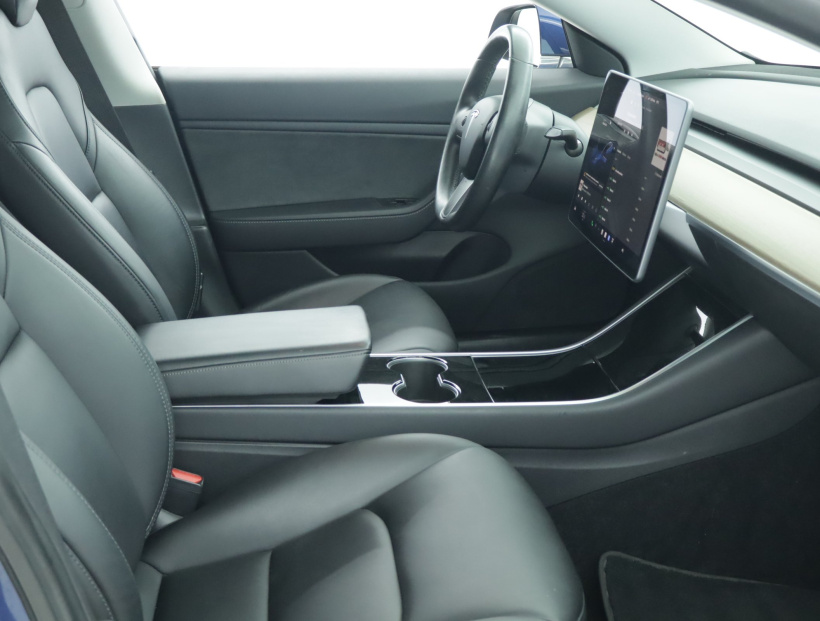Tesla Model 3, 2019