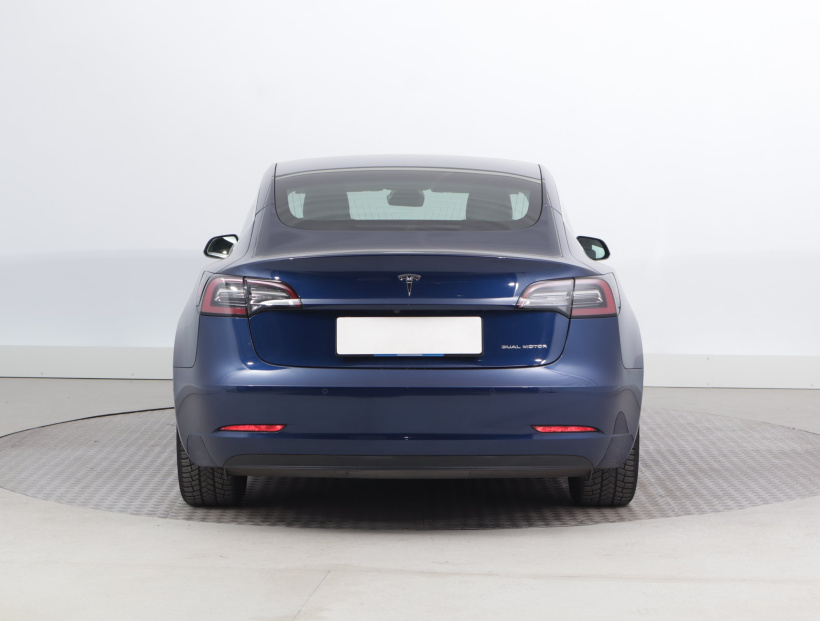 Tesla Model 3, 2019