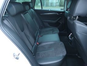 Škoda Octavia Scout - 2023