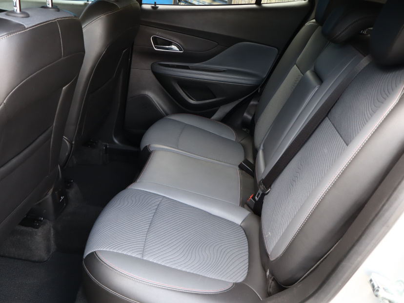 Opel Mokka, 2013