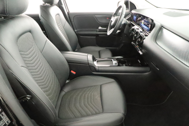 Mercedes-Benz GLA - 2024