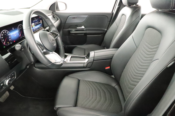 Mercedes-Benz GLA 200 d 4MATIC
