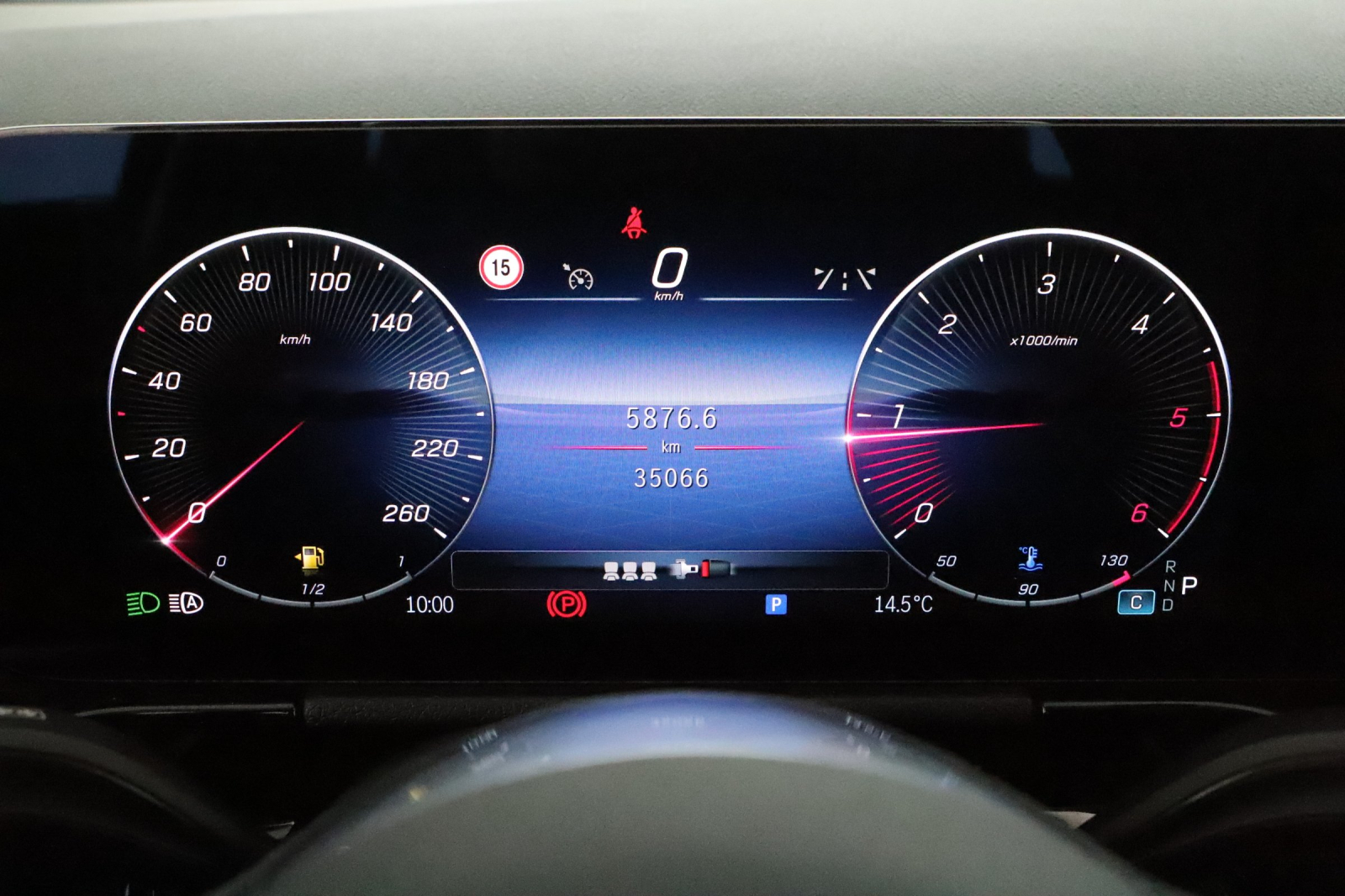 Mercedes-Benz GLA - 2024