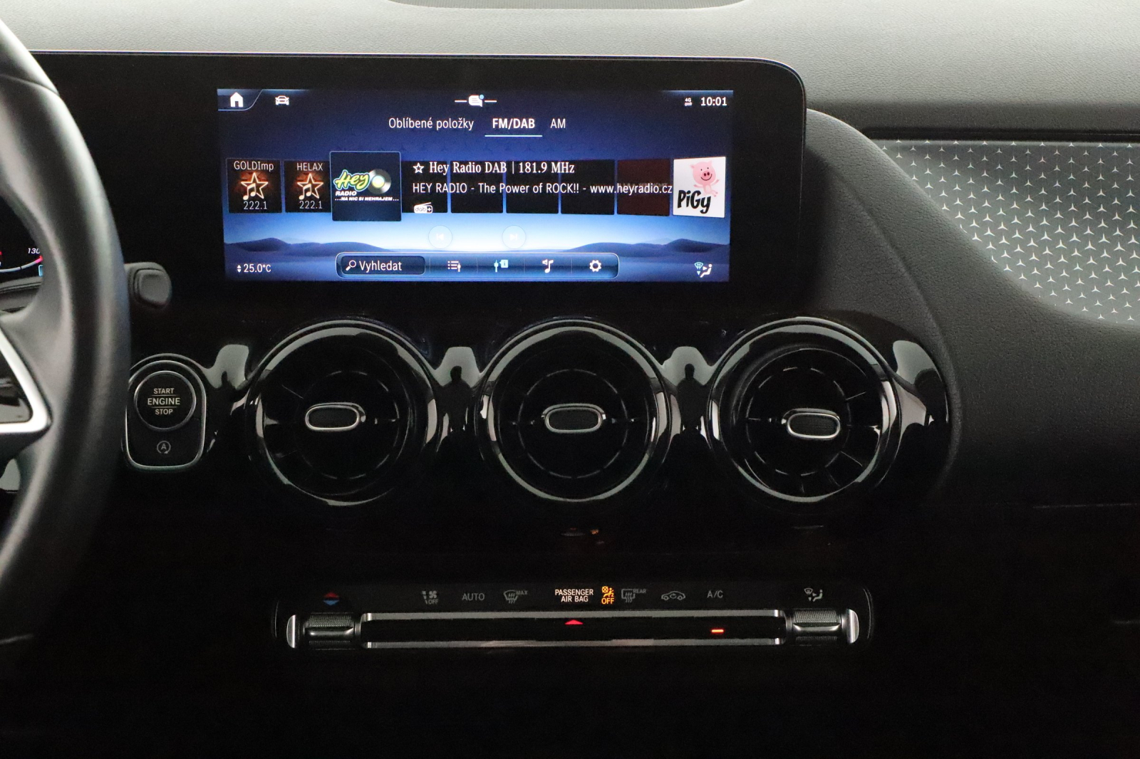 Mercedes-Benz GLA - 2024