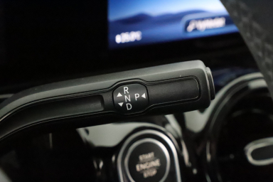 Mercedes-Benz GLA - 2024