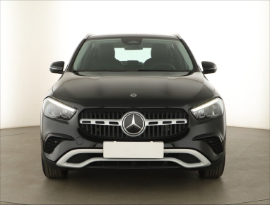 Mercedes-Benz GLA - 2024
